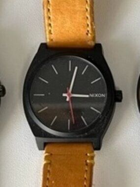 Nixon Time Teller